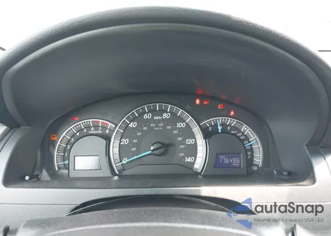 2014 Toyota Camry Se Sport z USA, uszkodzony, nr VIN 4T1BF1FK1EU735376